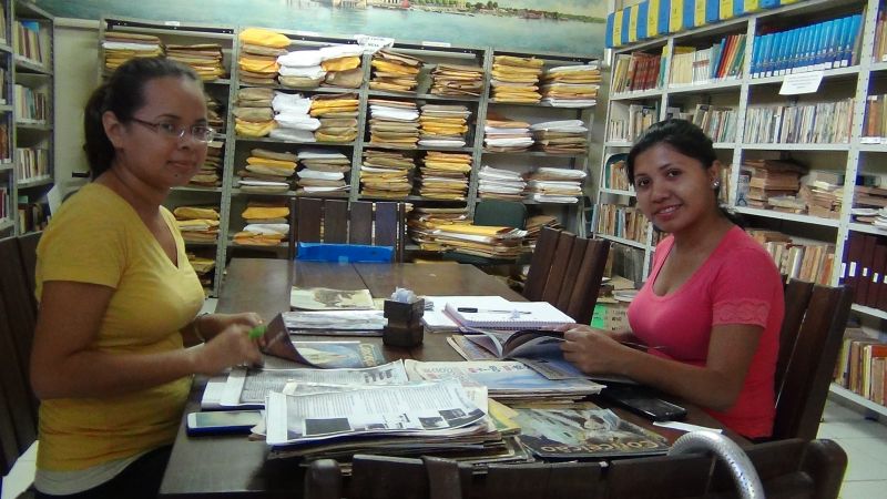 Eliana Farias e Daiana Xavier - Acadêmicas da UFOPA